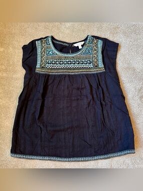 Beautiful Garnet Hill Black Embroidered Scoop Neck Gauze Top